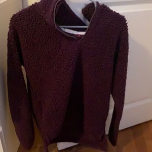 Purple trendy fluffy sweatshirt. 😊💜